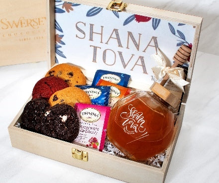 Rosh Hashana Gift Honey Dish for Festive Holiday Table & Cookies