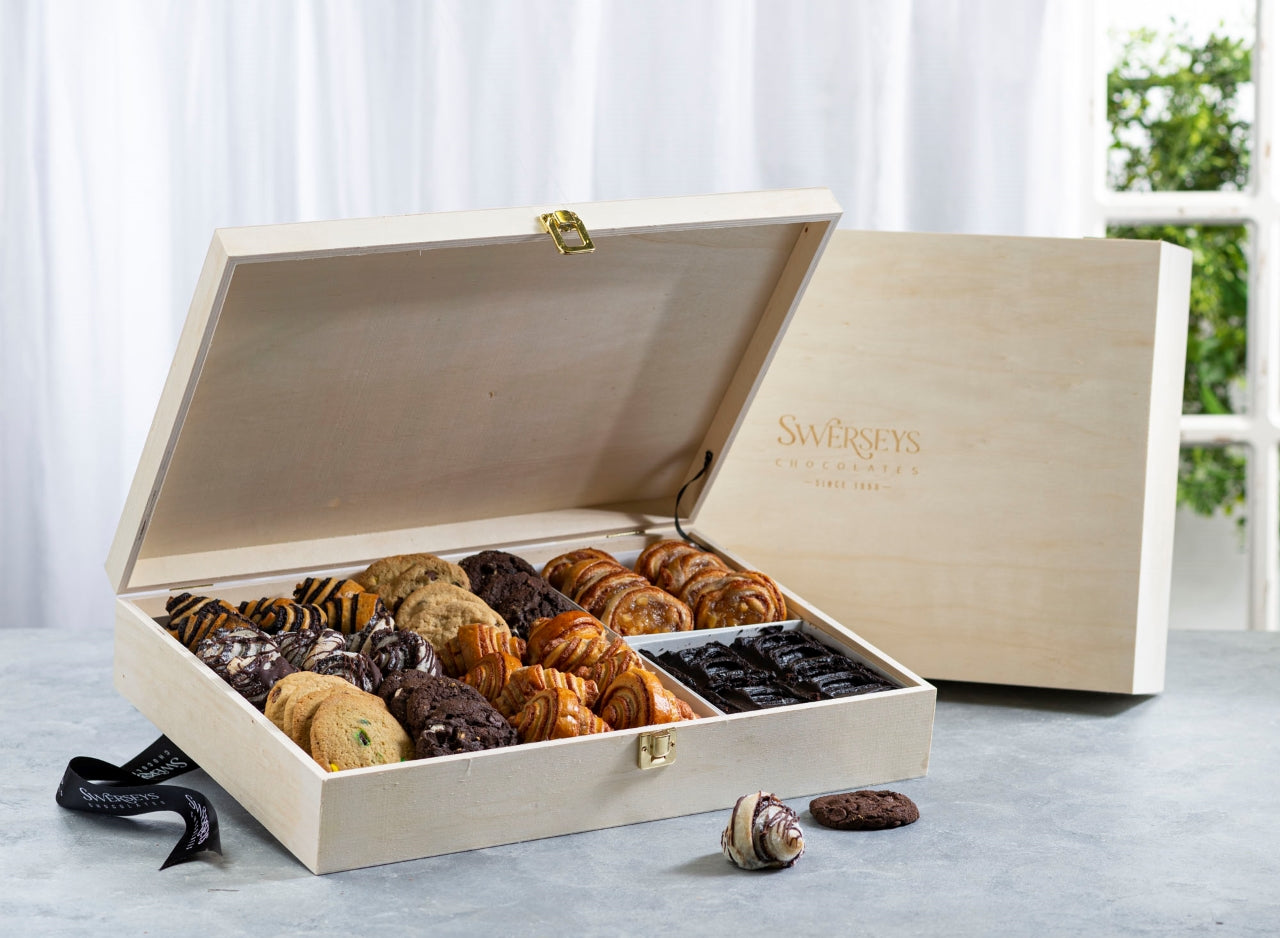 Shavuot Assorted Pastries Large Bakery Gift Box