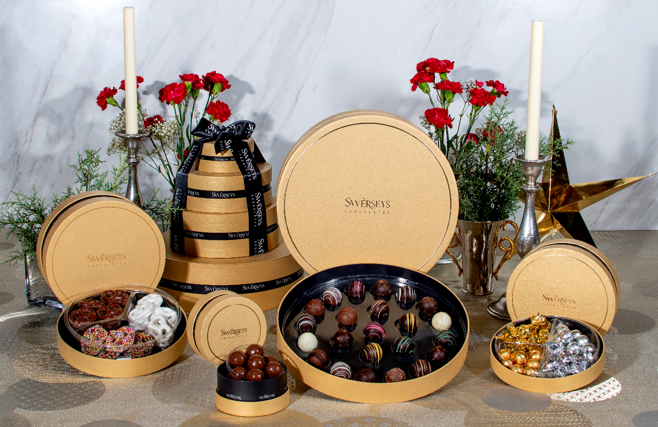 Deluxe Gold 4 Tier Gourmet Treats Gift Box