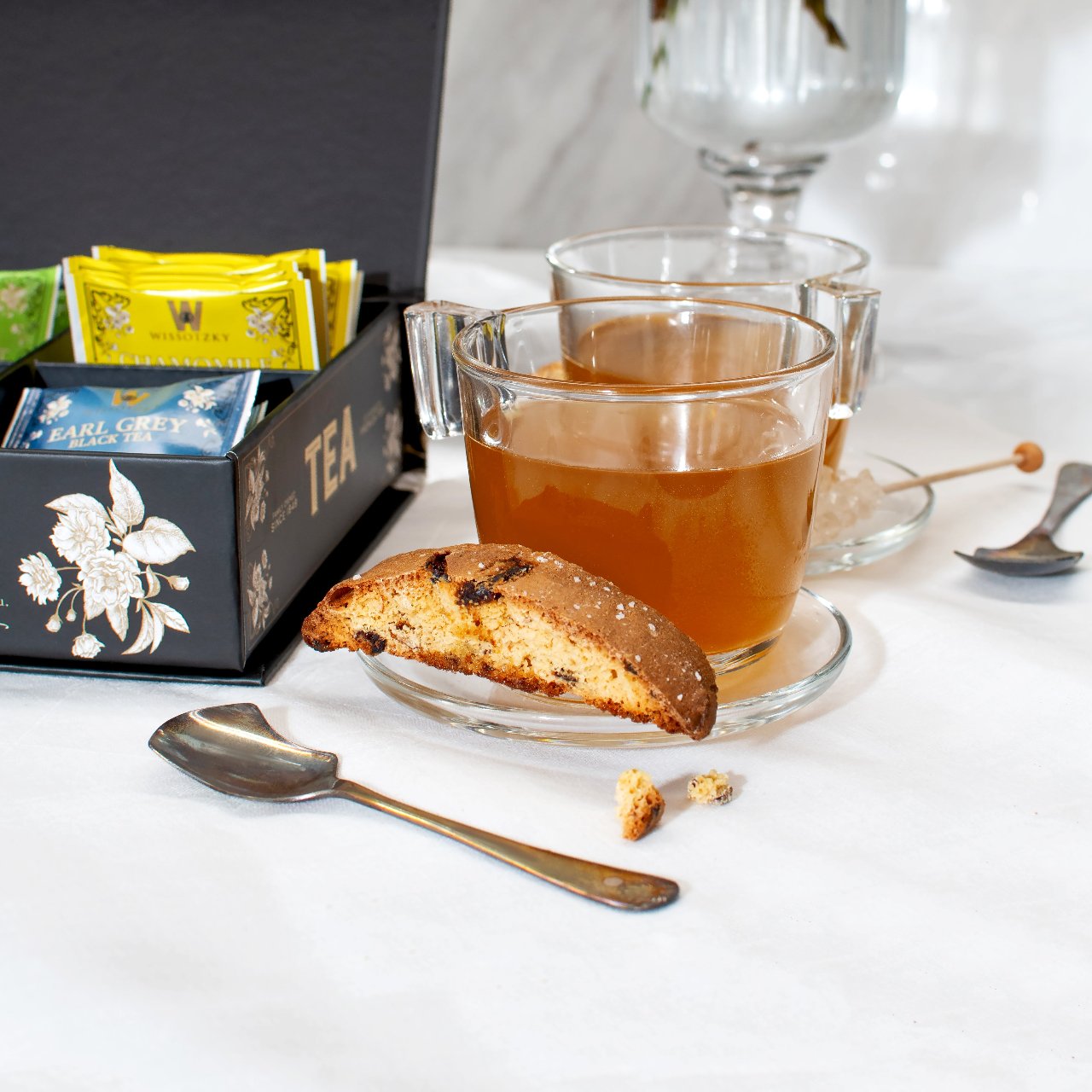 Rosh Hashanah Gift Box of Teas & Biscottis from Italy 2