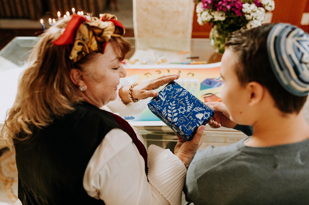 Kosher Gifts: The Perfect Present for Any Jewish Occasion