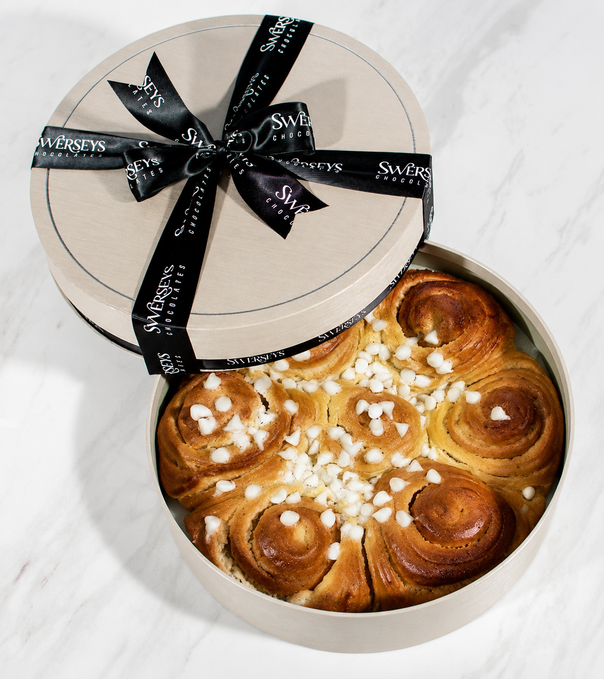 Shavuot Delectable Cheese Babka Cake Gift Box