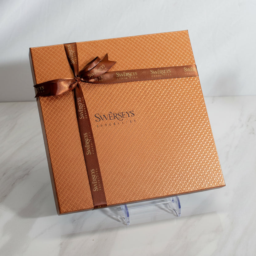 Grand Mishloach Manot Chocolate Double Fudge Cookies Gift Box 3