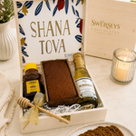 Rosh Hashana Gift Honey Cake and Sparkling Wine
