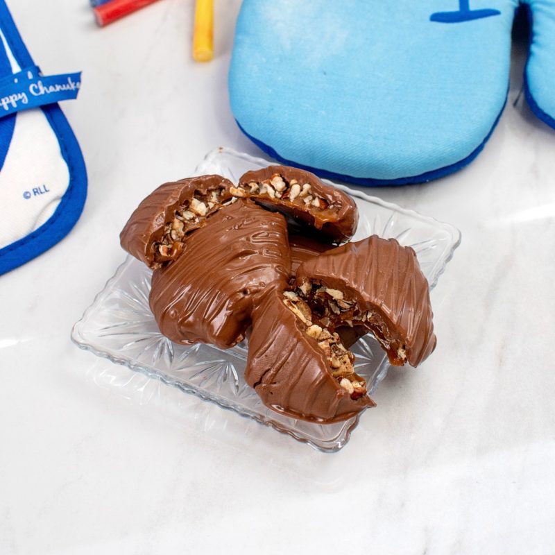 Happy Hanukkah Oven Mitt & Chocolate Gift Set