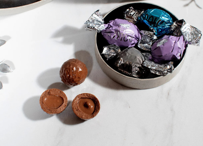 *Parve Deluxe Wish It Were Pesach All Year Assorted Gourmet Truffles & Wine