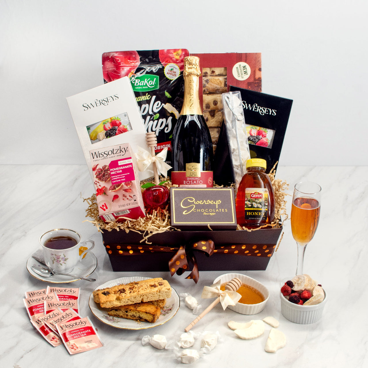 Elegant Rosh Hashanah Celebration Gift Basket - 1