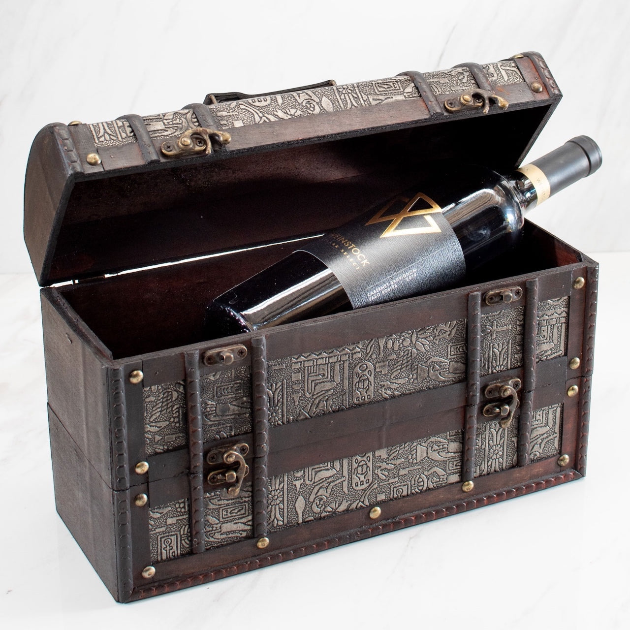 Kosherline Rosh Hashanah gift set featuring a bottle of premium wine inside an ornate, vintage-style treasure chest.